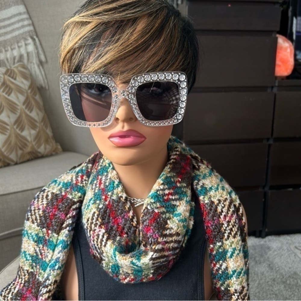 ✨NWT Rhinestone clear oversized statement sunglasses 🕶️ sunshades - Picture 3 of 12